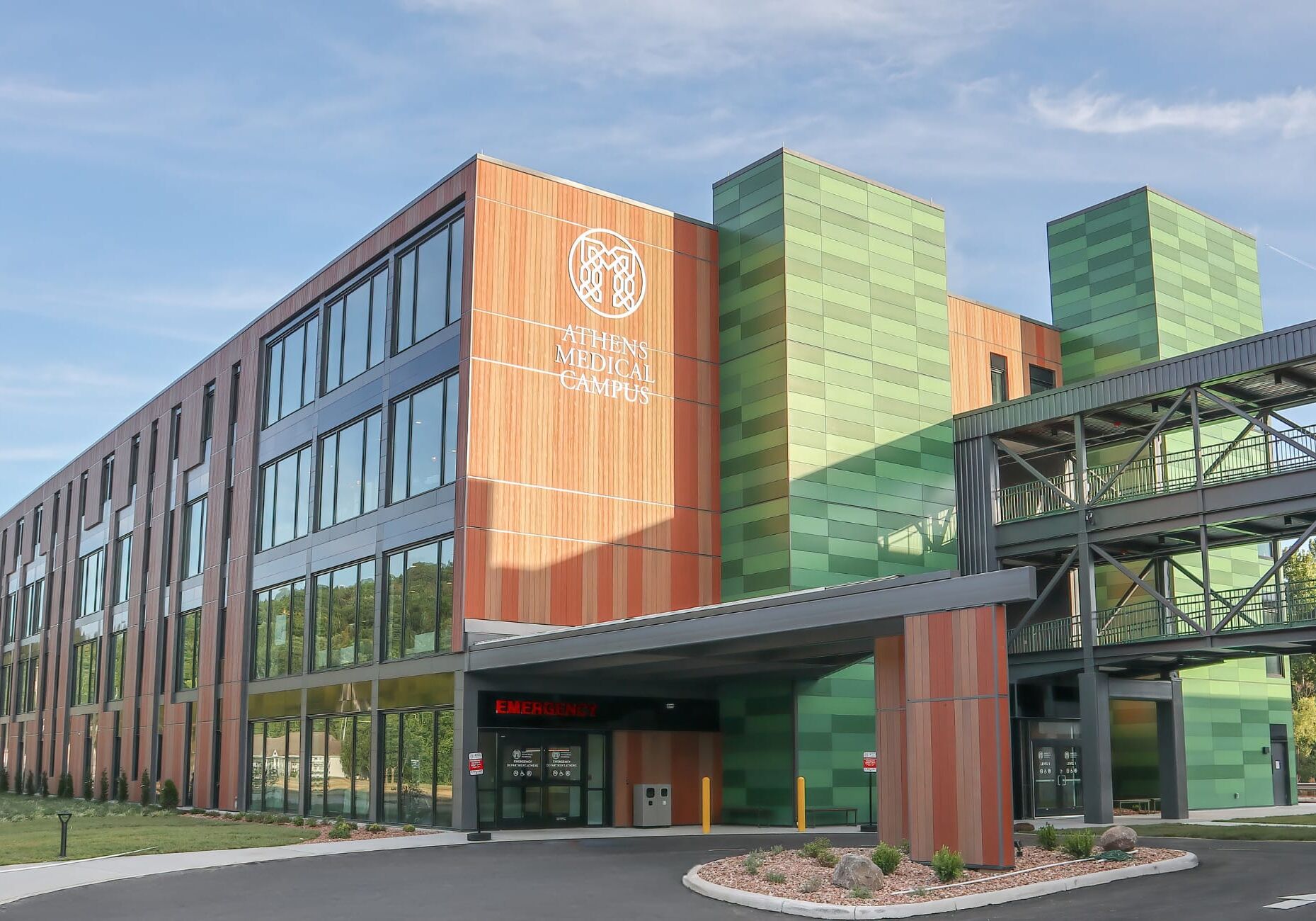 Modlogiq_AthensMedicalCampus_EXTERIOR