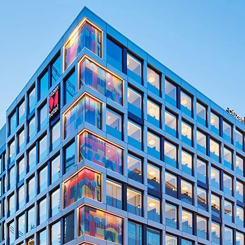hotels and hospitality buildings using built using modular construction