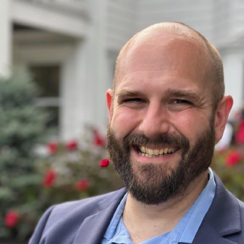 Matthew Brown Gerente de desenvolvimento estratégico de negócios FlexDecks